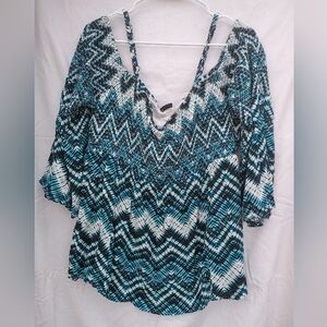 Torrid 3X Teal, Black & White Zigzag Peasant Top